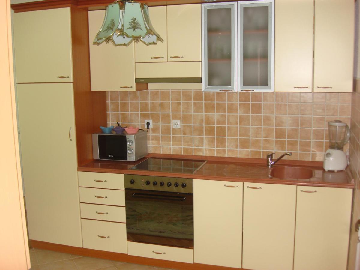 Jani Apartment พริสตีนา ภายนอก รูปภาพ